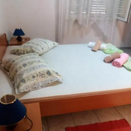 One Bedroom In Povlja (Brac)